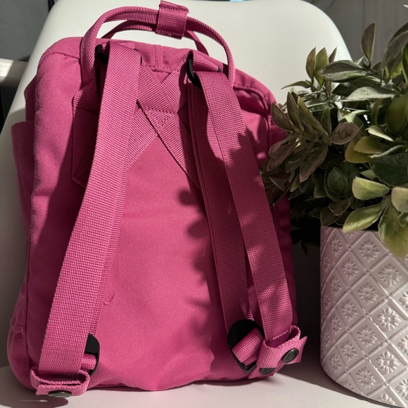 NEW with Tag - Fjallraven Mini backpack - Picture 4 of 6
